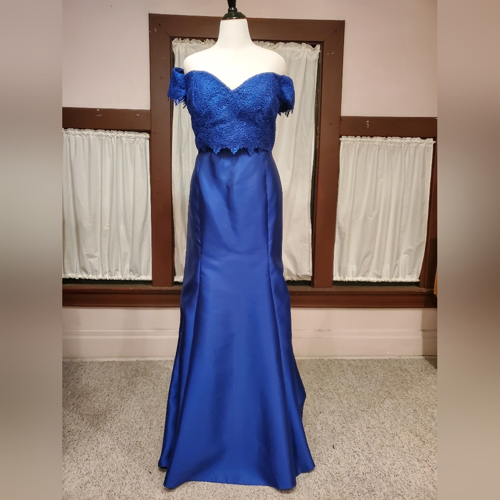 Royal Blue Off Shoulder Two Piece Mermaid Gown